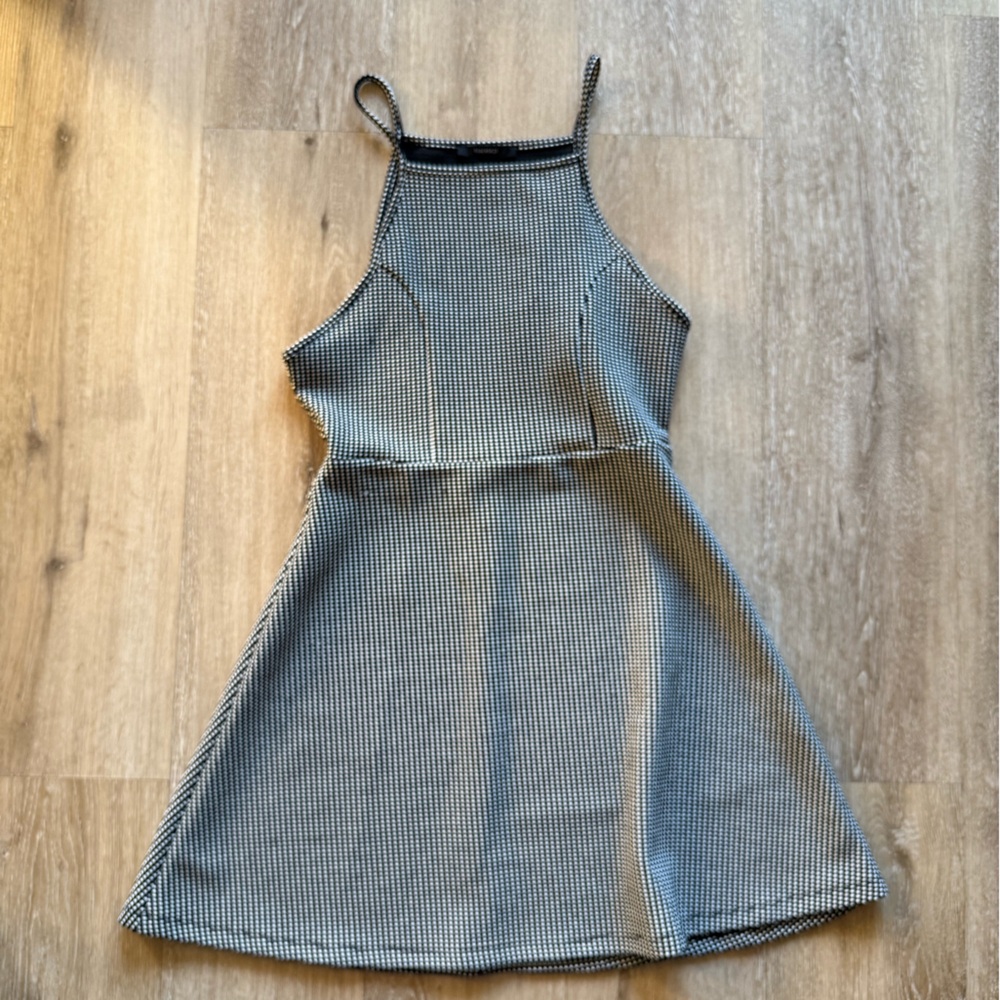 Forever21 skater pattern dress. Practically new. So cute. Black and white
